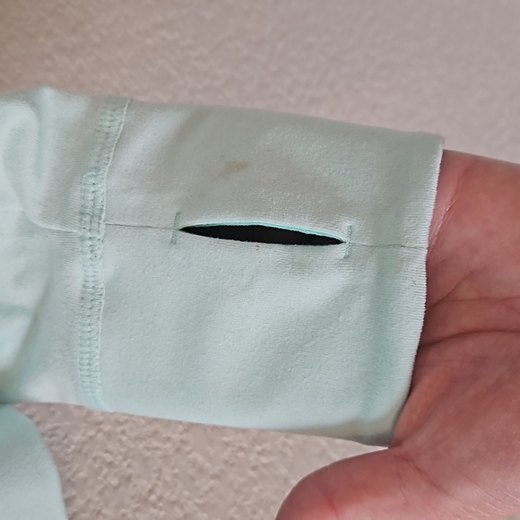 Hollister- Active Jacket - Picture 5 of 7